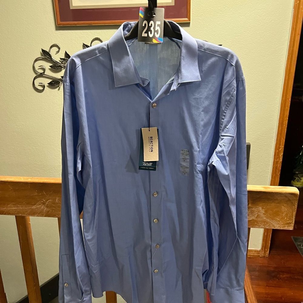 NWT Kenneth Cole Reaction Dress Blue Button-Up Shirt Medium #235